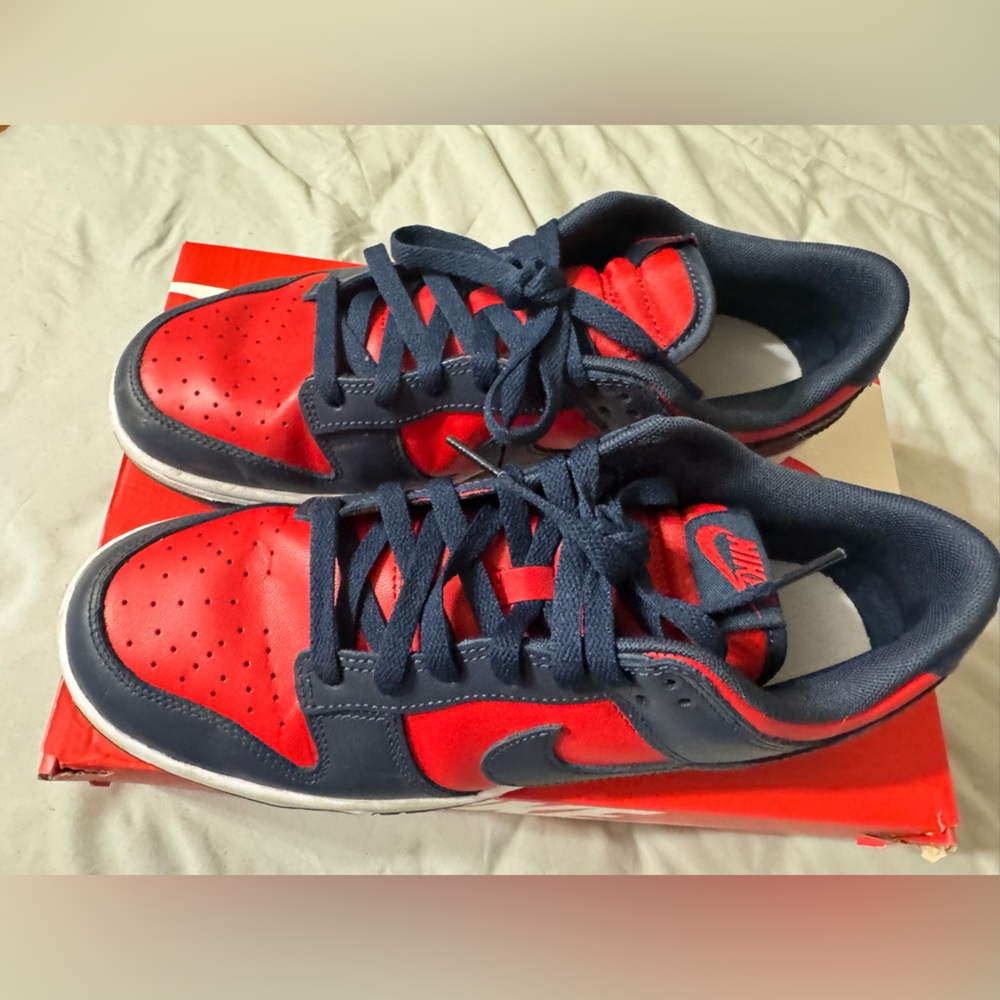 Nike Men’s Sneakers in Red and Navy